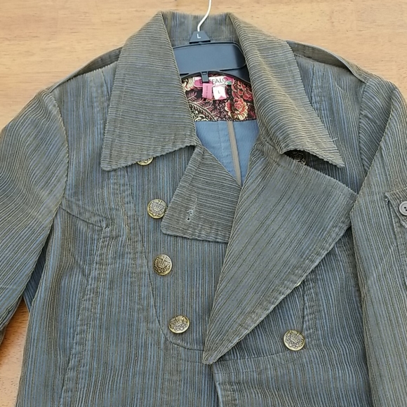 Jacket - Picture 3 of 8